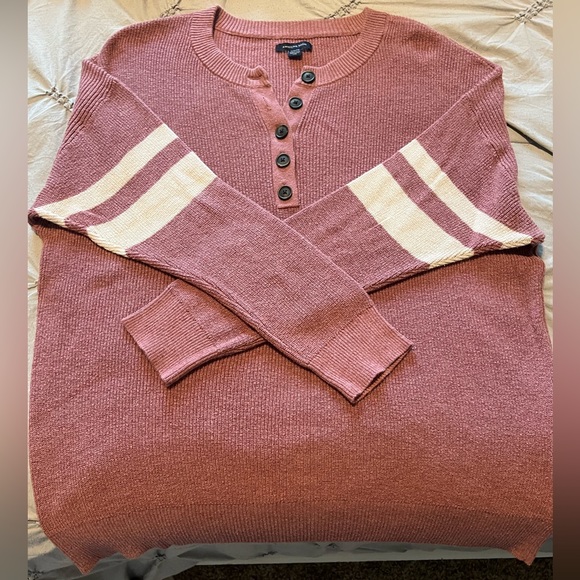 AE XL purple sweater with white stripes on the sleeve - Picture 1 of 5